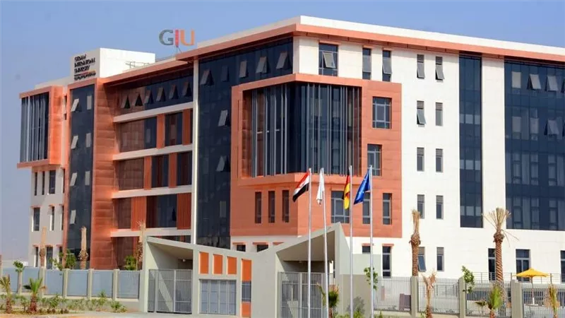 الجامعة الألمانية الدولية تحتفي بالدفعة الرابعة من خريجيها في العاصمة الإدارية الجديدة
