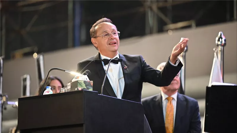 أشرف منصور في حفل تخرج الجامعة الألمانية الدولية:«أنتم سفراء الجامعة.. وامتدادًا لرسالتها في مصر والعالم»