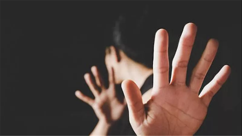 صرخت والركاب حاصروه وسلموه للشرطة.. التفاصيل الكاملة لواقعة التحرش بميدان الحصري في أكتوبر