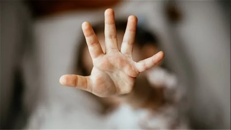 خلع ملابسه.. ممرضة تتهم سائق موتوسيكل بارتكاب فعل فاضح بالعمرانية