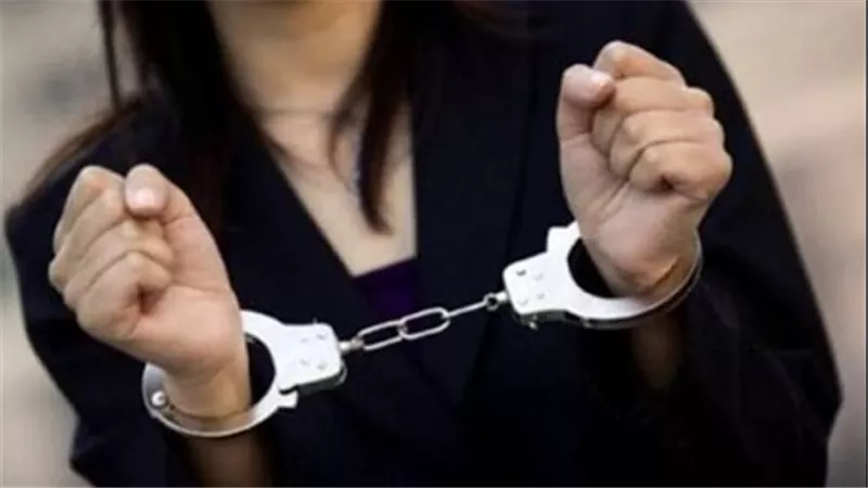 فخ العلاقة المحرمة.. تفاصيل ضبط سيدة ونجلها استدرجا سباكًا وسرقاه بالإكراه في حلوان
