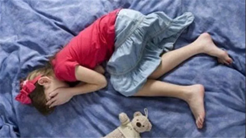 خدعها باسم الحب وأنجبت منه.. مأساة ابنة الثالثة عشر بسبب سائق توك توك في البدرشين 