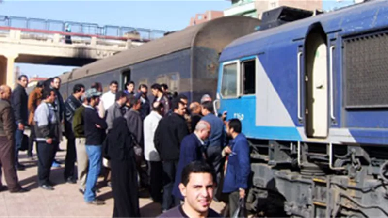 السكك الحديدية: جدول تشغيل جديد للقطارات .. وعربات إضافية لمنع الزحام | فيديو