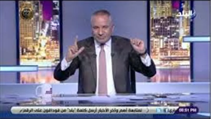 أحمد موسى: سنتجاوز هذه المرحلة بالدعاء وليس «بالتهريج والهرجلة والمظاهرات» | فيديو 