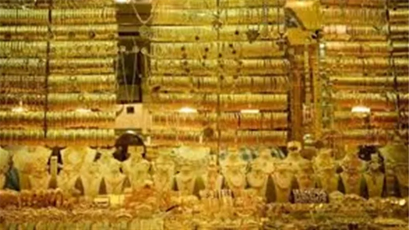 مفاجأة كبيرة في سعر الذهب بالتعاملات الصباحية اليوم 