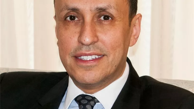 المستشار الصحي بالأمم المتحدة وعضو رجال الأعمال المصريين الأفارقة: الزموا منازلكم