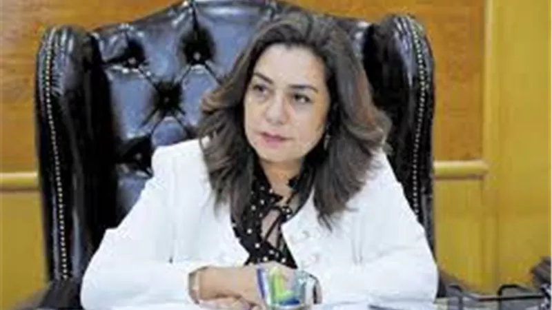 محافظ دمياط تكشف تفاصيل خروج مشتبه فى إصابته بـكورونا من المستشفى إلى السوبرماركت | فيديو
