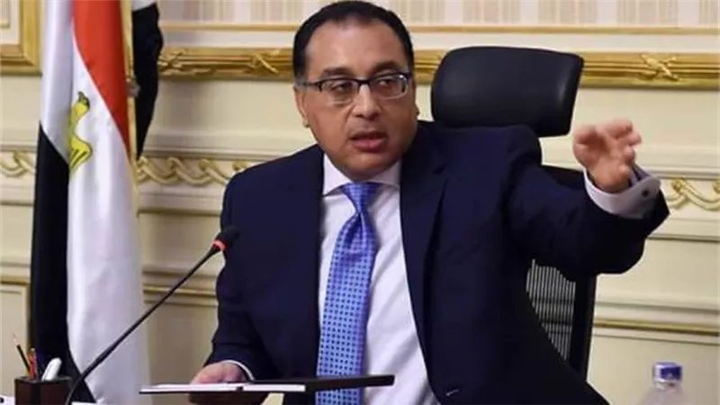 مجلس الوزراء: انتظروا قرارات جديدة غدا 