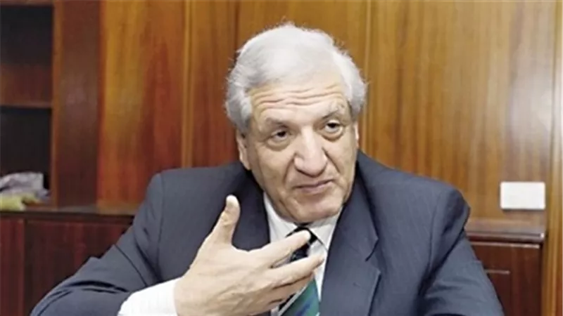 مستشار سابق بالنقد الدولي : الاقتصاد المصري استطاع الصمود أمام الهجمة الشرسة لكورونا | فيديو