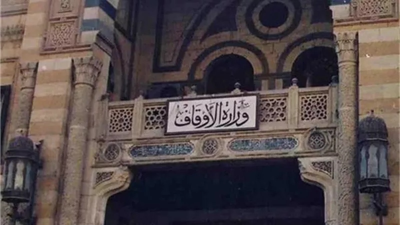 الحقيقة الكاملة عن منع قراءة القرآن في رمضان