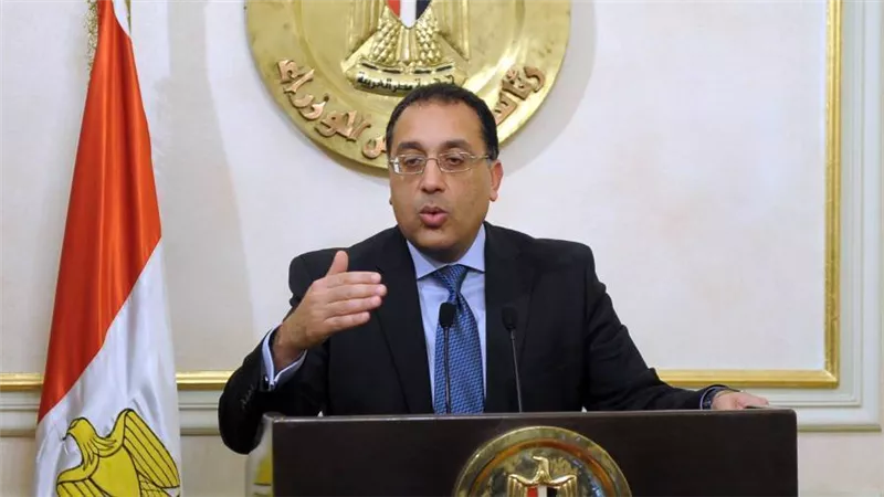 مجلس الوزراء يكشف تطورات فيروس كورونا ويؤكد : ارتداء الكمامة سيكون إجباريًا في وقت معين 