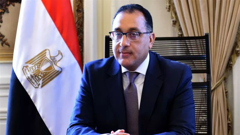 رئيس الوزراء: اقتصار تقديم الخدمات إلكترونيا لحين زوال أزمة كورونا 