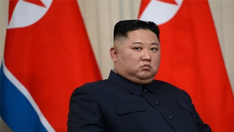 شاهد بالصور.. أول ظهور للزعيم الكوري الشمالي كيم جونغ أون بعد شائعة وفاته