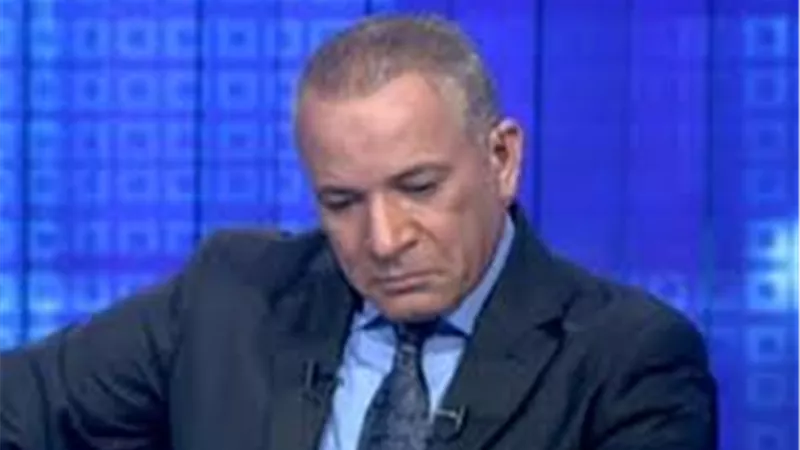 أحمد موسى: نعيش فترة استثنائية ولأول مرة نشوف مساجد وكنائس مفيهاش صلاة | فيديو