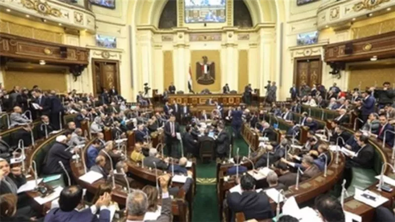 عاجل..البرلمان يوافق نهائيا على فرض رسوم جديدة على البنزين والسولار وبعض الخدمات الأخرى | التفاصيل الكاملة