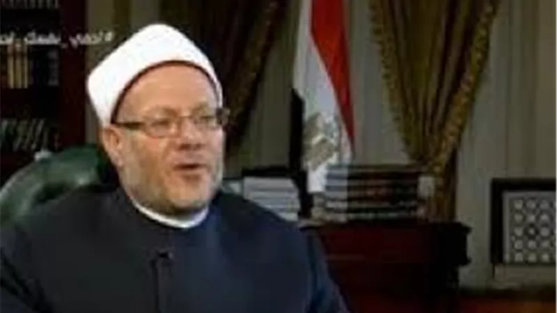 المفتي يحسم الجدل حول تعجيل زكاة المال وزكاة الفطر | فيديو