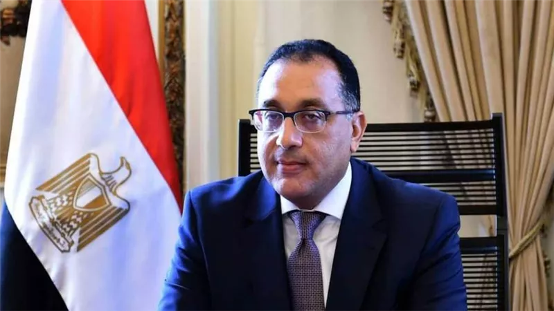 الحكومة تفجر مفاجأة صادمة عن توقعاتها لوقت استمرار ازمة كورونا وموعد عودة الحياة لطبيعتها 
