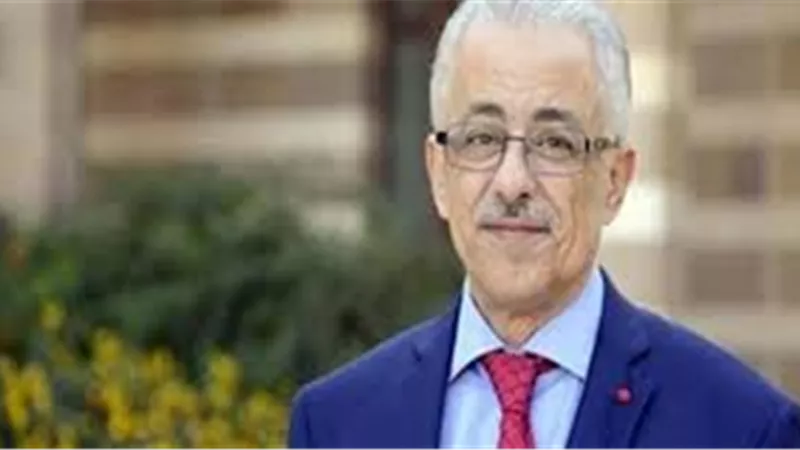 وزارة التعليم تحسم الجدل بشأن طريقة تسليم أبحاث الطلاب 