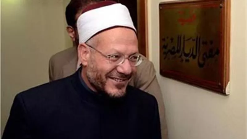 المفتى: عمال اليومية يستحقوا الزكاة خلال الظروف الاستثنائية الحالية | فيديو 