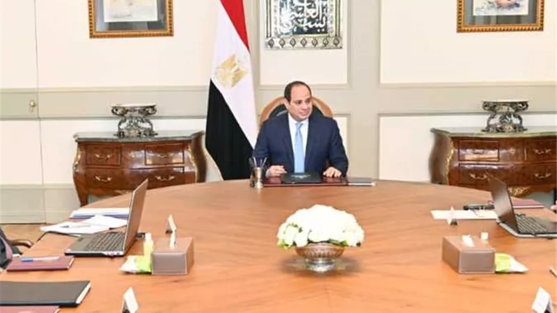 تكليفات عاجلة من الرئيس السيسي لوزير النقل بحضور مدبولي