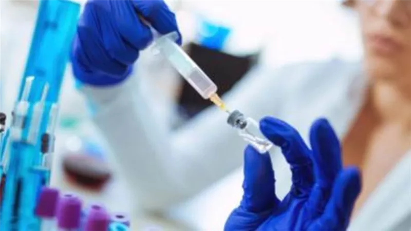 شركة سانوفي للأدوية تفجر مفاجأة جديدة عن موعد طرح لقاح فيروس كورونا