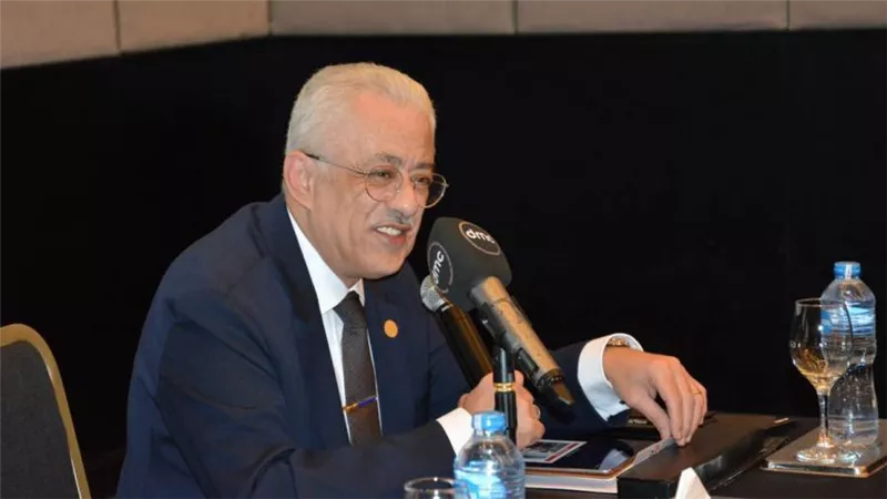 وزير التعليم يكشف عن ملامح العام الدراسي المقبل 