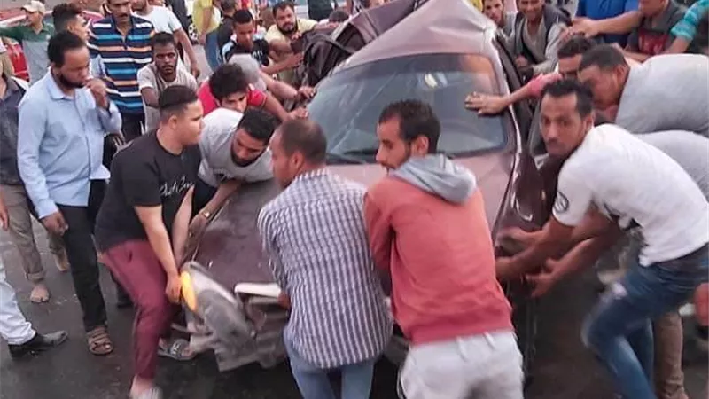 حادث مروع .. تفاصيل تصادم 7 سيارات أعلى دائرى المعادى | صور