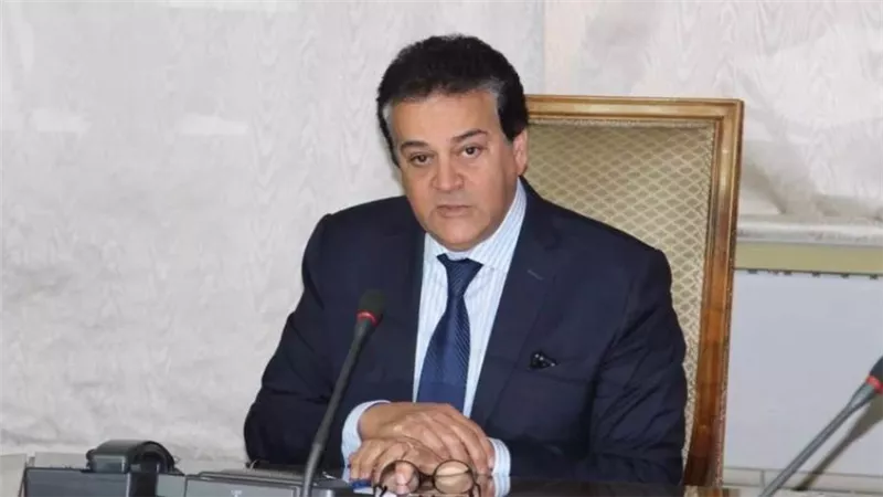 وزير التعليم العالي: 201 إصابة بكورونا داخل قصر العيني الفرنساوي..وأجرينا 37 بحثا إكلينيكيا 