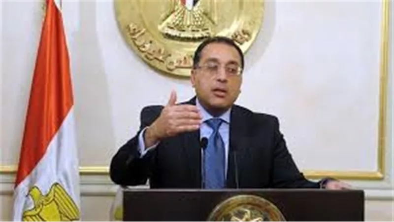 الفئات المقرر تطبيق قرار الحكومة عليها بخصم 1% من مرتباتها لدعم مواجهة كورونا 