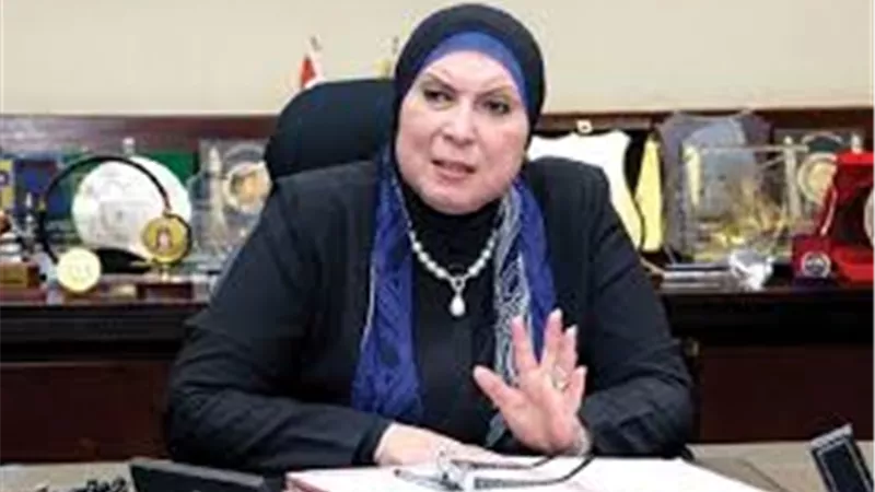نيفين جامع: نستهدف إنتاج 30 مليون كمامة شهريا | فيديو