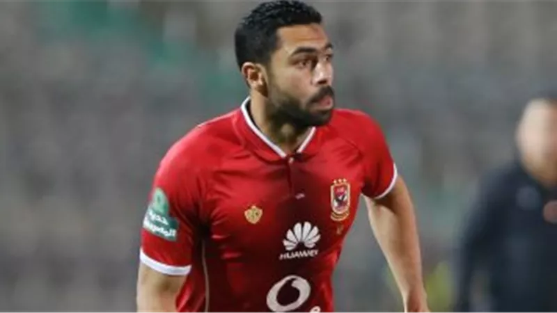 الأهلي يعلن نتيجة تحليل فيروس كورونا الخاصة بأحمد فتحي بعد اصابة أسرته