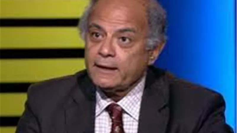 حسين هريدي: مصر رمانة الميزان في الشرق الأوسط وتمارس دورها بدون خطابات رنانة | فيديو