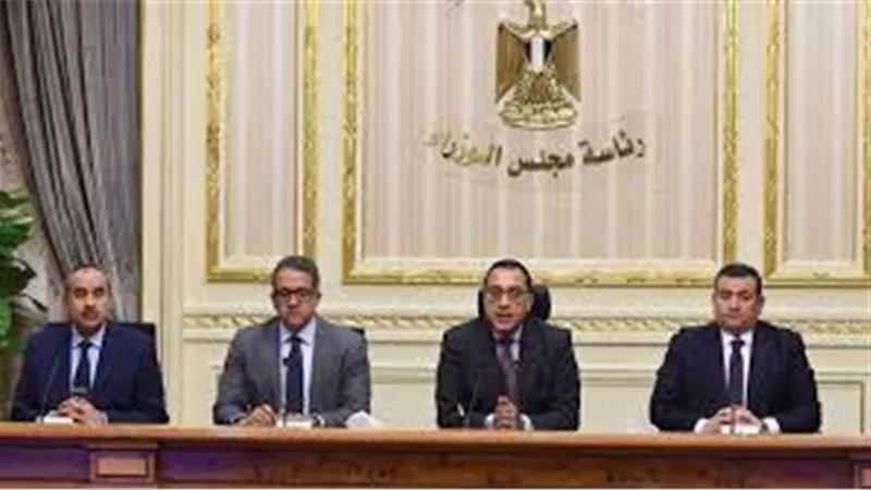 حظر التجوال في المقدمة .. قرارات جديدة لمجلس الوزراء لمواجهة كورونا خلال ساعات