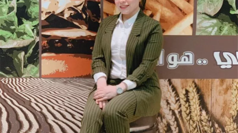 الكاتبة والاستايلست نسمة الجوهري تخوض أولى تجاربها الإذاعية بـ