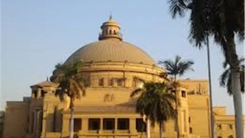 جامعة القاهرة تهدد بإجراءات قانونية ضد صحف يابانية شككت في الشهادة الجامعية لعمدة طوكيو| فيديو 