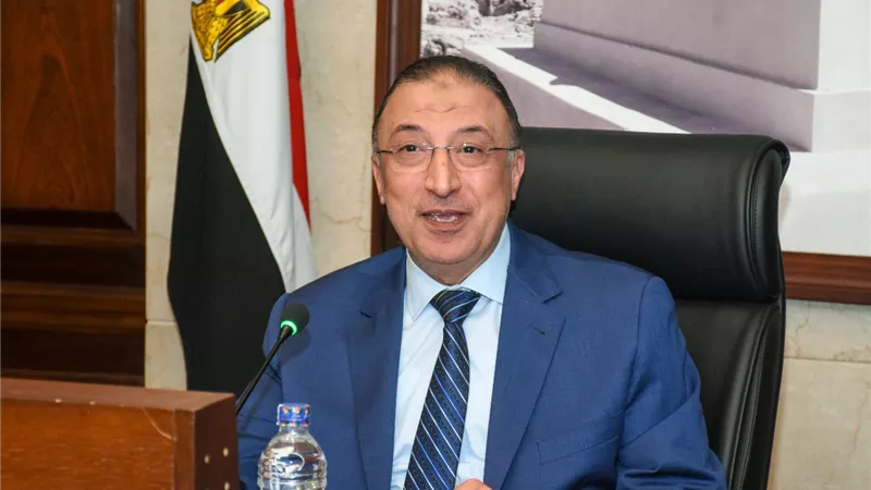 محافظ الإسكندرية: إزالة مخالفات البناء يوميا.. وإحالة 382 واقعة للقضاء العسكري | فيديو