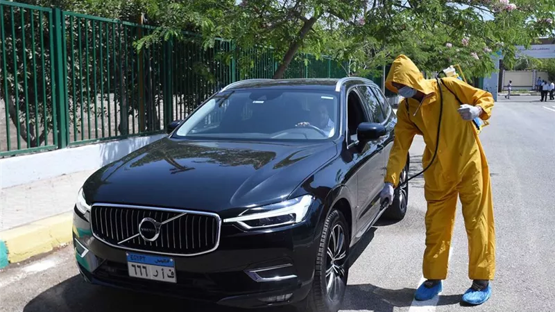 تفاصيل خدمة «درايف ثرو» للكشف عن كورونا.. 450 جنيه للسريع و2000 للمسحة | فيديو