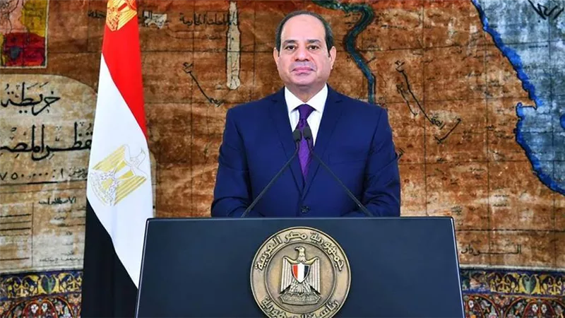السيسي: الجيش قادر على الدفاع عن أمن مصر القومي داخل وخارج حدود الوطن 