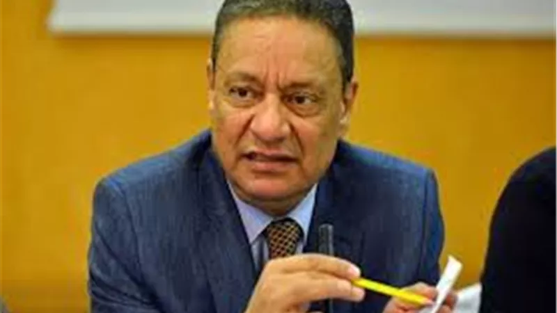 كرم جبر يكشف تفاصيل خطة مواجهة فيروس كورونا فى المؤسسات الصحفية | فيديو