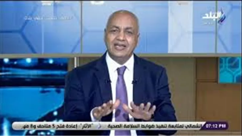 مصطفى بكري: المواطنون يقفون طوابير للتصالح في مخالفات البناء | فيديو