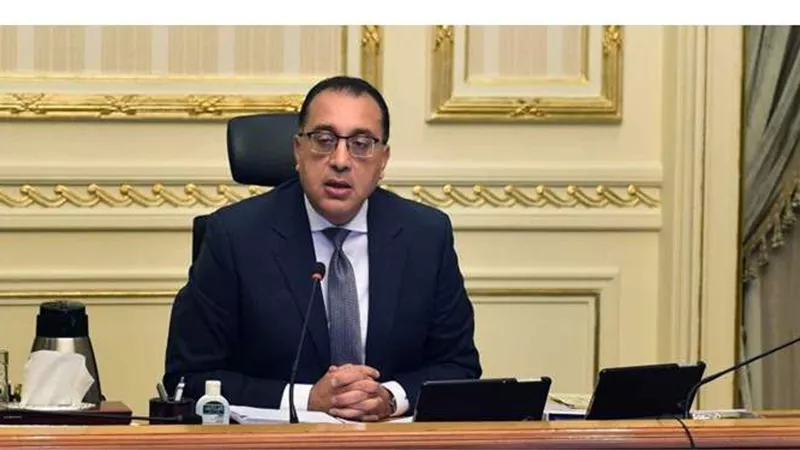 قبل رفع الحظر .. مجلس الوزراء يكشف عن إجراءات حاسمة لمنع انتشار كورونا 