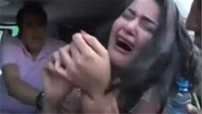 بيان ناري من المحكمة عن حيثيات حبس سما المصري