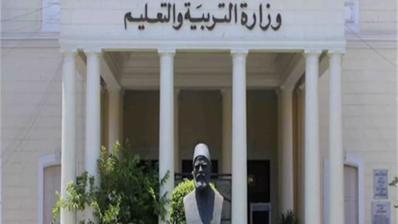 نائب وزير التعليم يكشف نسبة الإصابة بفيروس كورونا بين طلاب الثانوية | فيديو