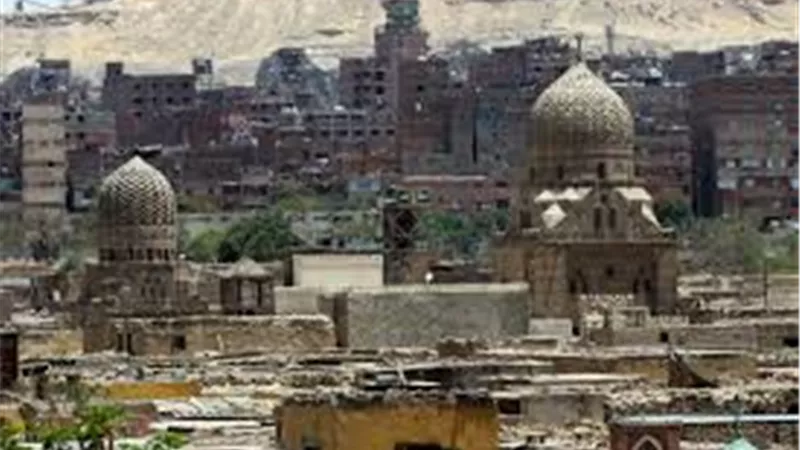 رئيس الاثار الاسلامية : لدينا 36 اثر في منطقة جبانات المماليك لم تُمس بأي سوء