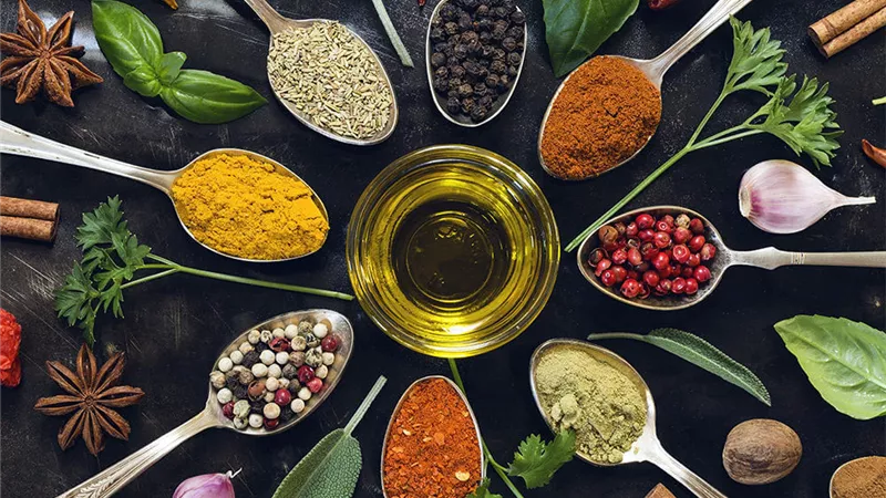 بعضها يعزز الصحة الجنسية.. أعشاب لا تستغني عنها 