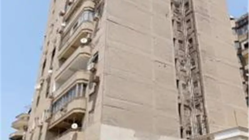 وزير النقل يكشف تفاصيل أزمة عمارة الزمالك | فيديو