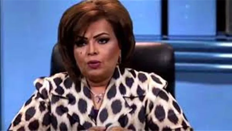 كاتبة كويتية: المعتدي على الشاب المصري يتعاطى مخدرات.. وإحالته إلى النيابة | فيديو