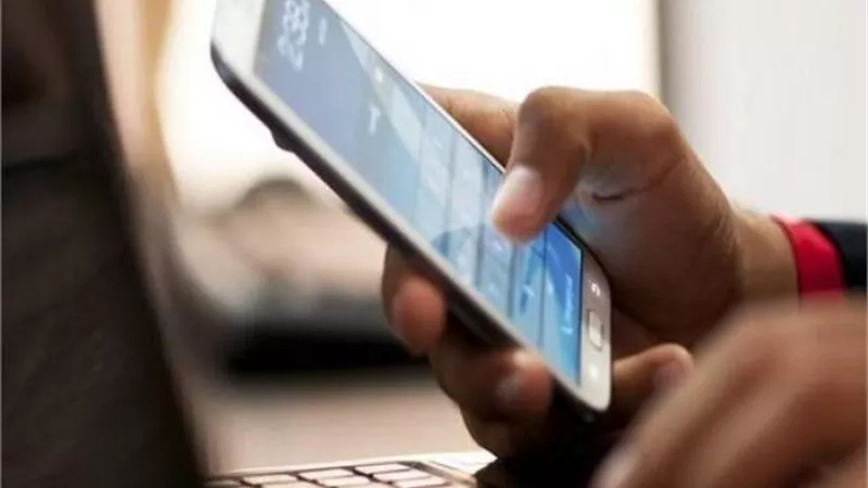  حقيقة فرض ضرائب جديدة على خطوط التليفون المحمول 