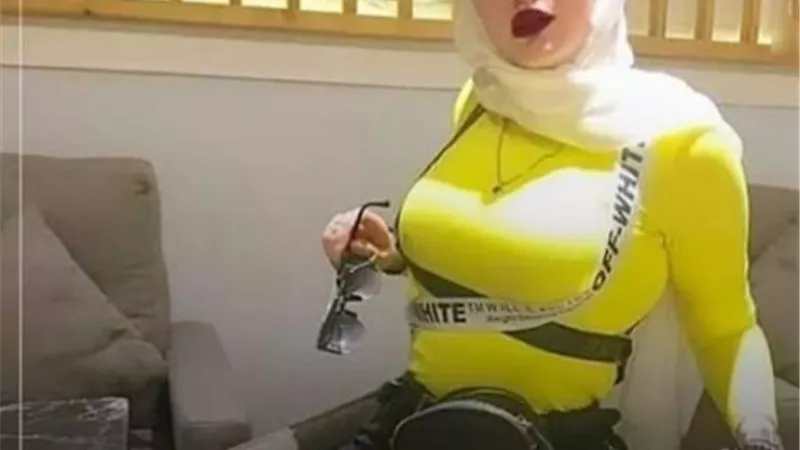 خال حنين حسام يتشاجر مع والدها: انت السبب في اللي حصل لها 