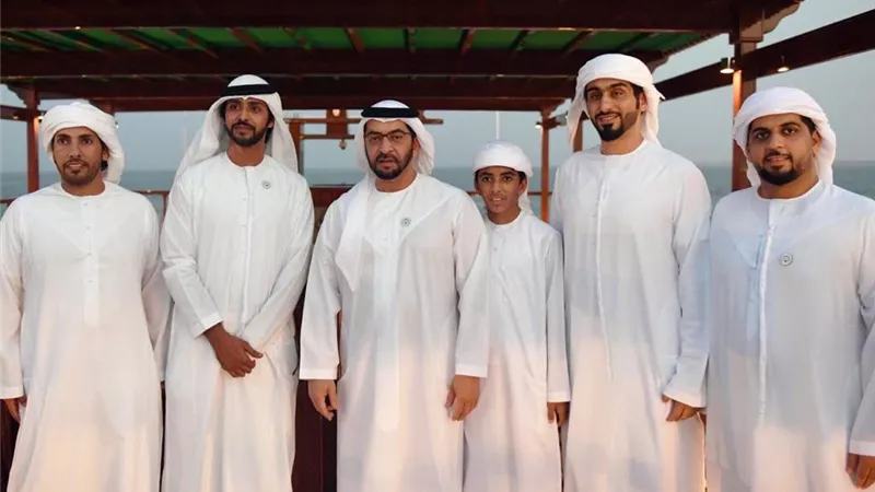 ابراهيم الزعابى : اسعدنى المشاركة فى سباق دلما للقوارب الشراعية
